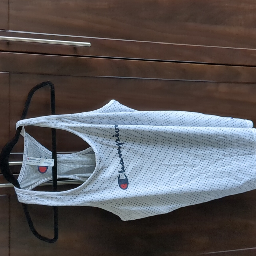 Active wear shirt